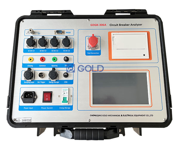 सर्किट ब्रेकर परीक्षक